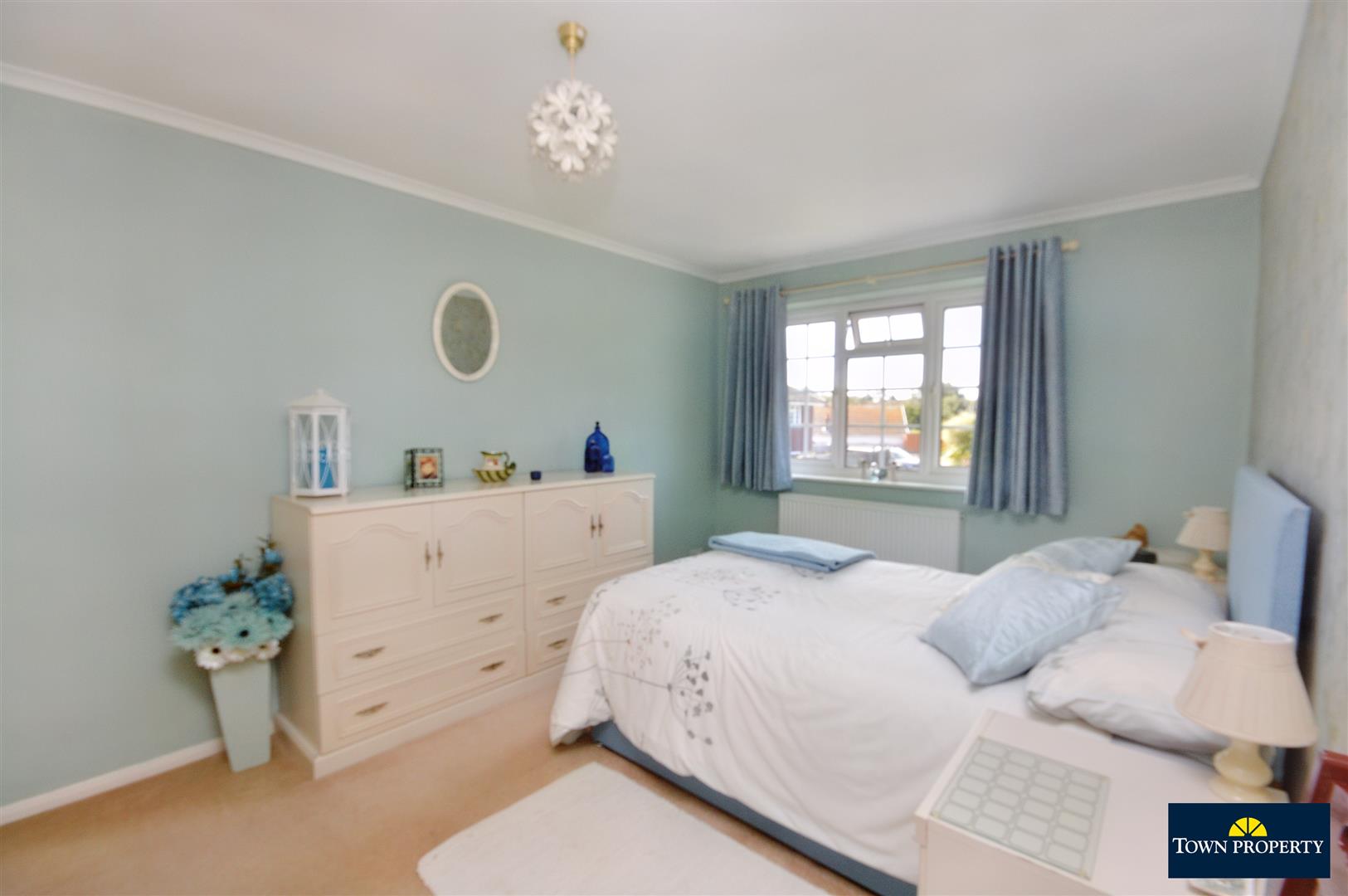 Property Details for Priory Road Eastbourne BN23 7TD Town Property